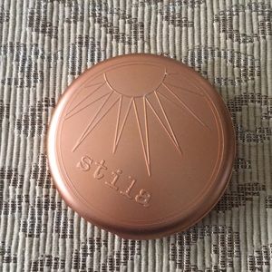 Stila prime + finishing powder